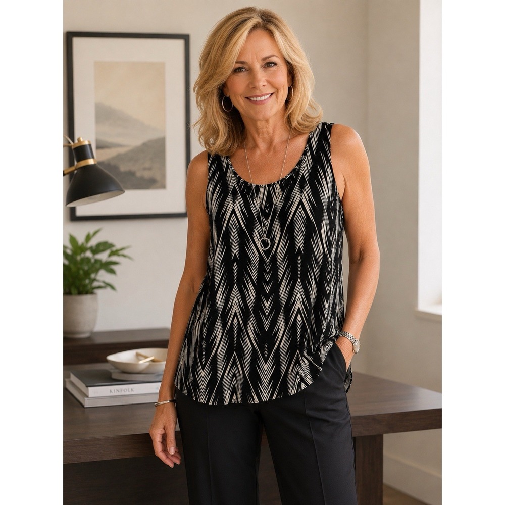 Travelers By Chicos Sz 2 Slinky Knit Tank Top Layering Aztec Wrinkle Free Large